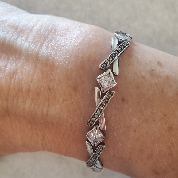 Marcacite & Sterling Silver Bracelet with Crystal Accents - Picture 4 of 6